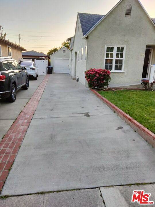 Burbank, CA 91506,429 N Brighton ST