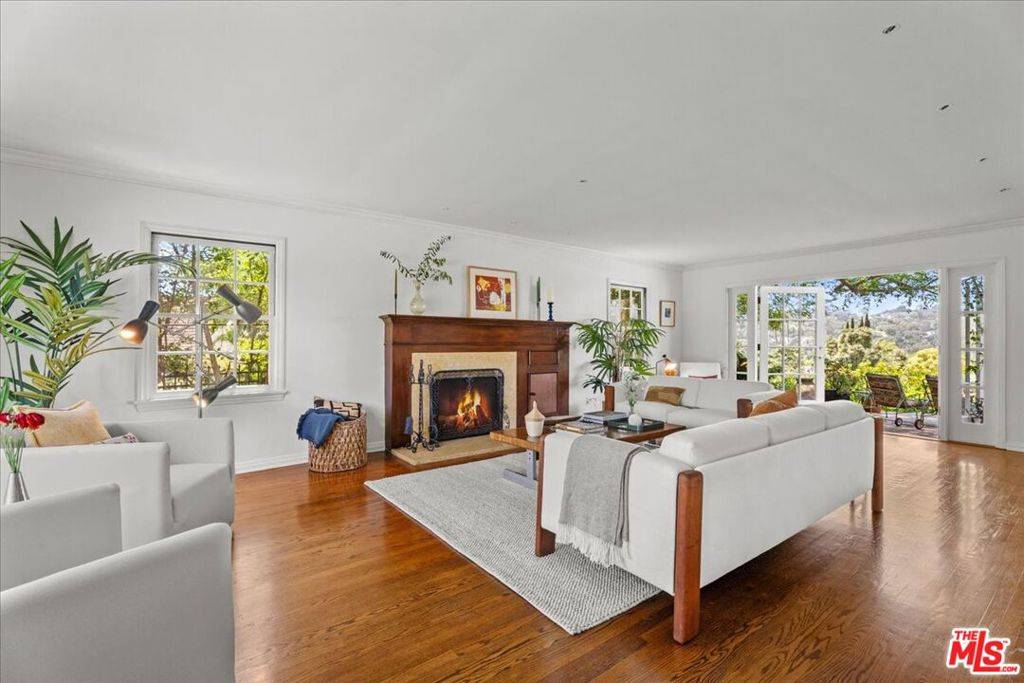 Los Angeles, CA 90068,3314 Wonder View DR