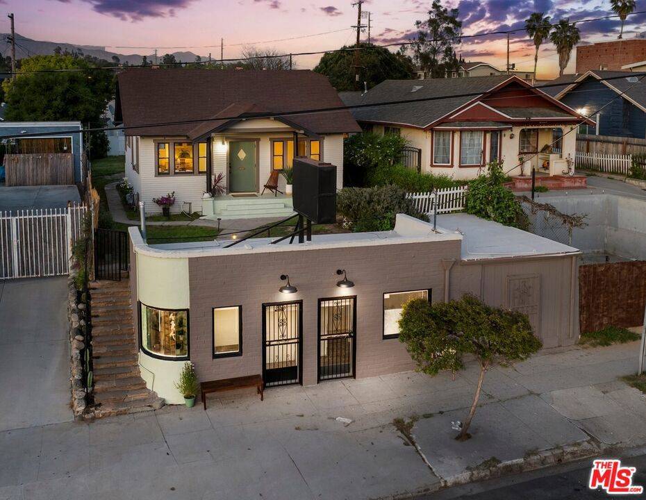 Los Angeles, CA 90042,6117 York BLVD