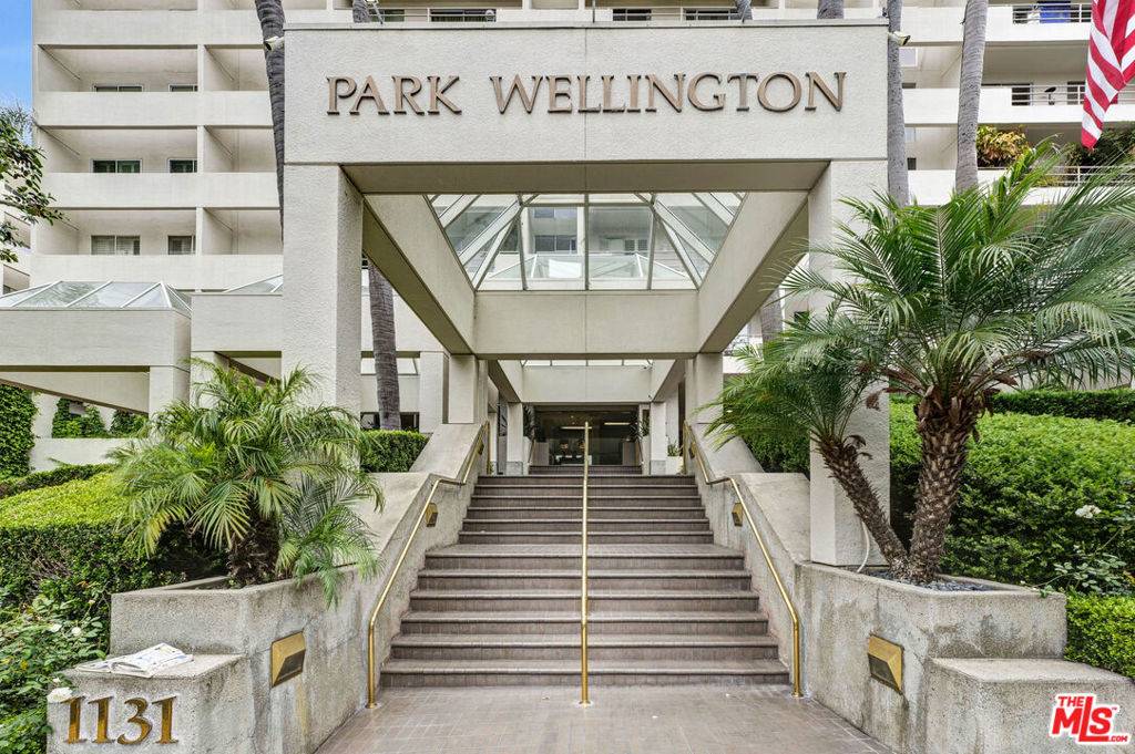West Hollywood, CA 90069,1131 Alta Loma RD #523
