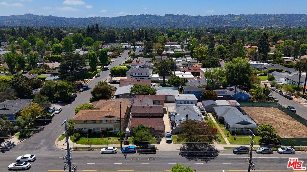 Sherman Oaks, CA 91401,13444 Burbank BLVD