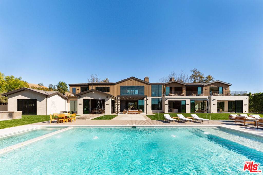 Hidden Hills, CA 91302,25151 Jim Bridger RD