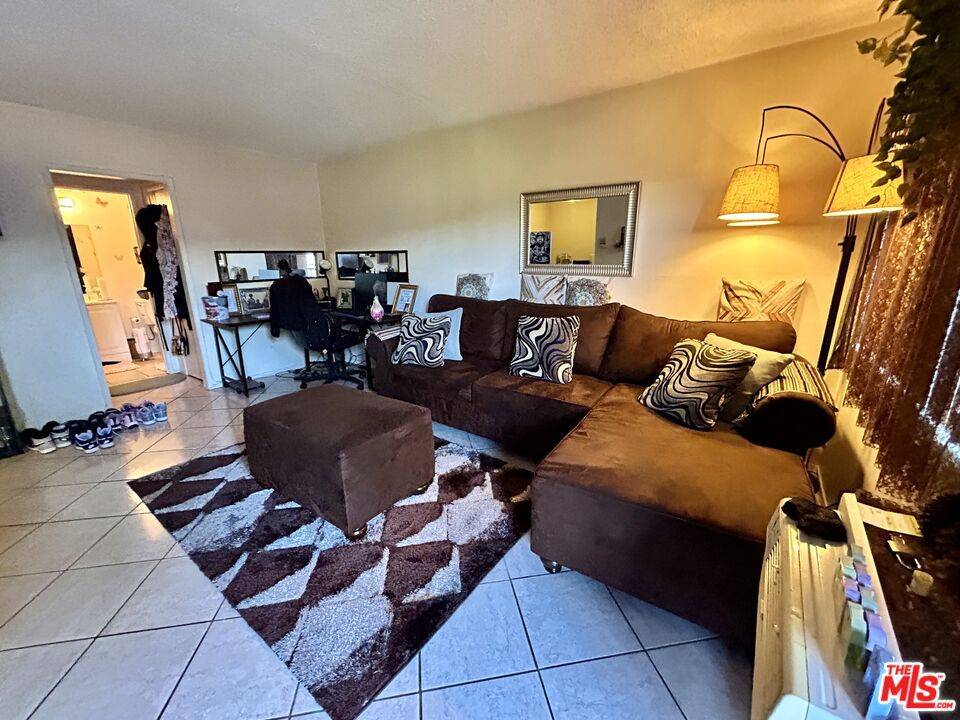Panorama City, CA 91402,8800 Cedros AVE #219