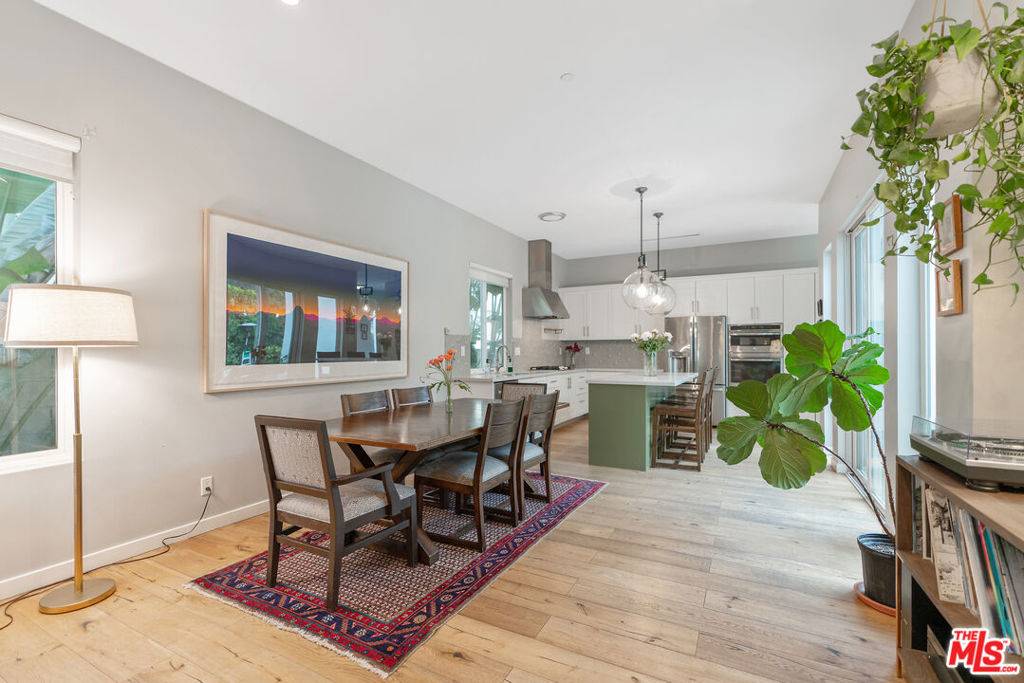 Los Angeles, CA 90039,3812 Griffith View DR