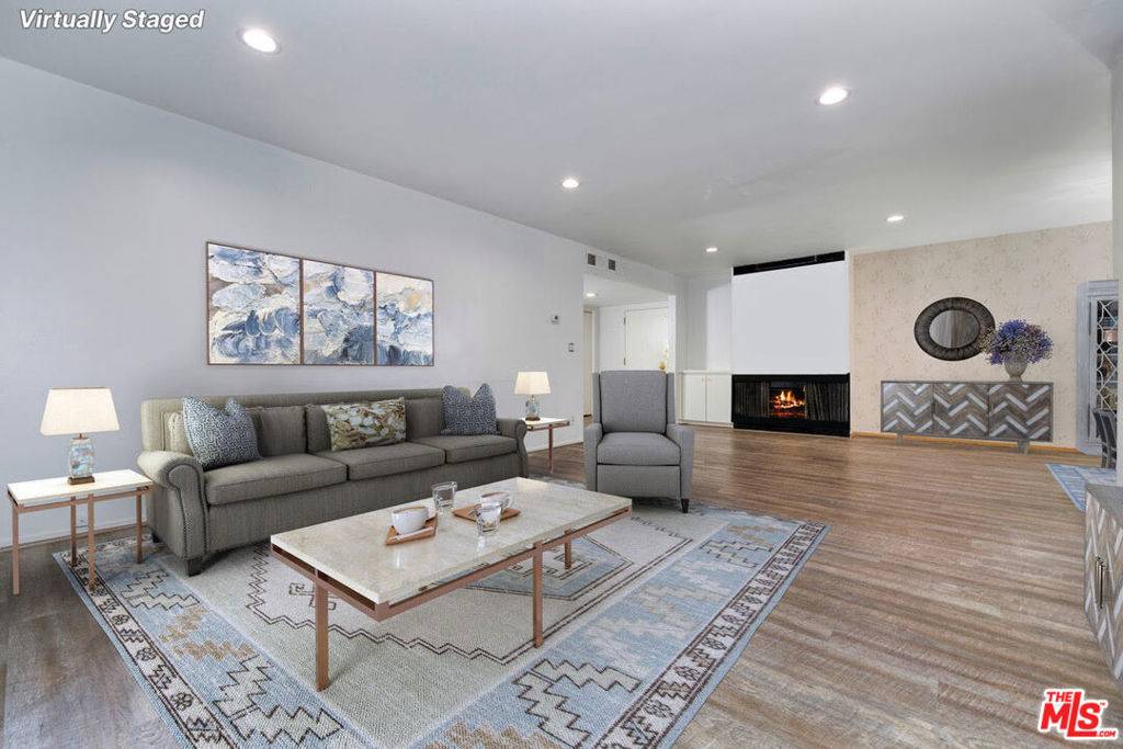 North Hollywood, CA 91606,6225 Coldwater Canyon AVE #104