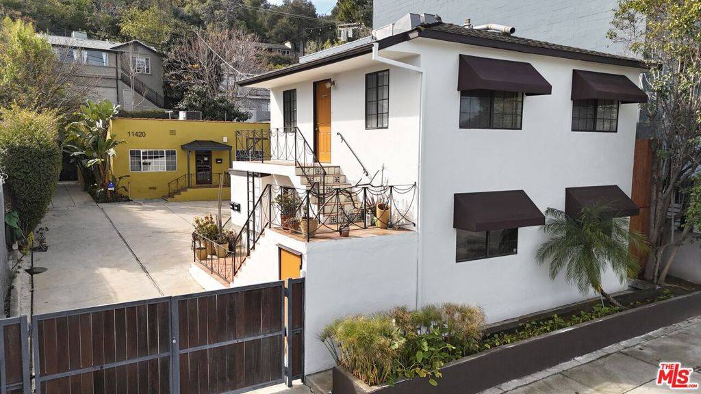Studio City, CA 91604,11420 VENTURA BLVD