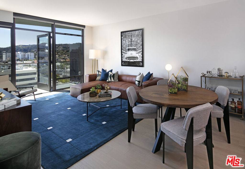 Los Angeles, CA 90028,1755 Argyle AVE #1206