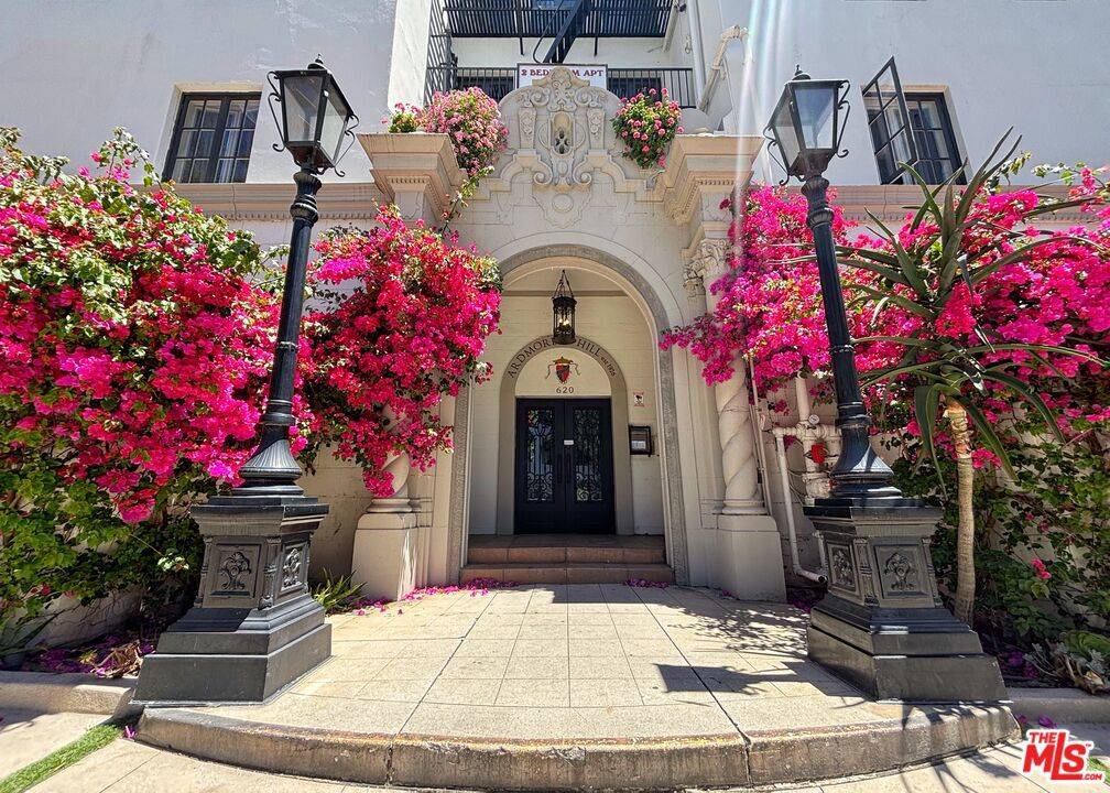 Los Angeles, CA 90005,620 S Ardmore AVE #APT 4