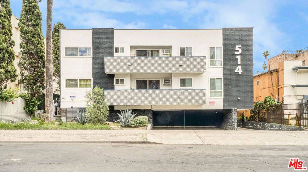 Los Angeles, CA 90020,514 S Mariposa AVE