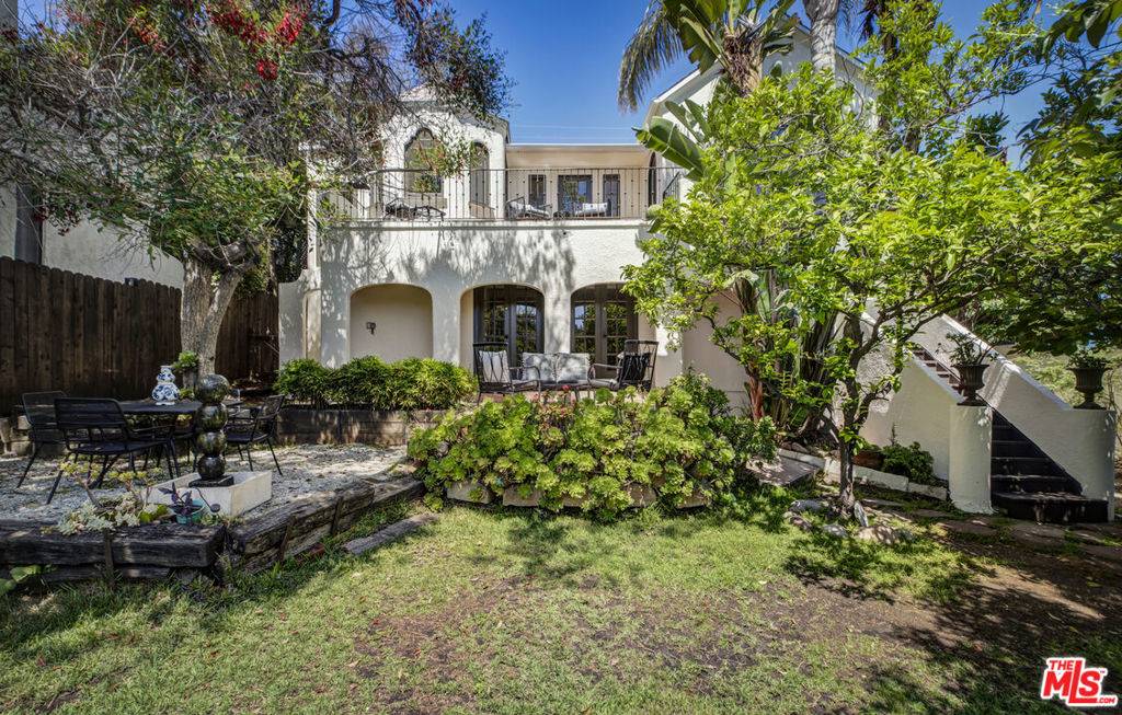 Los Angeles, CA 90026,1851 Westerly TER