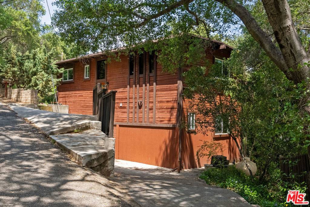 Topanga, CA 90290,19643 Vision DR