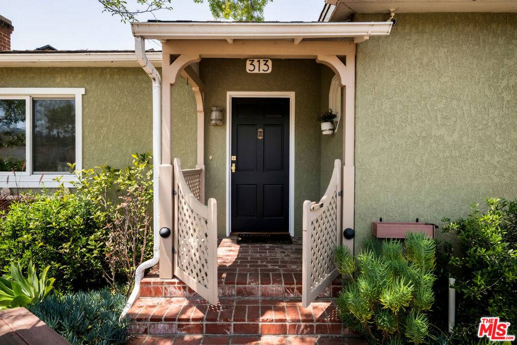 Burbank, CA 91506,313 W Elm AVE