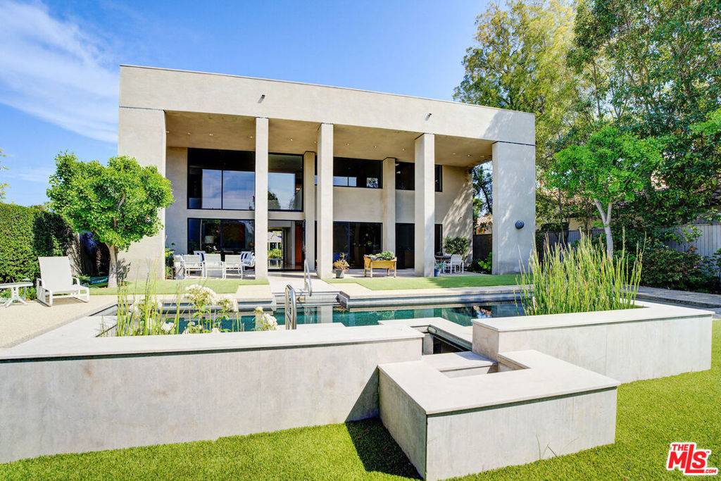 Los Angeles, CA 90077,15417 Brownwood PL