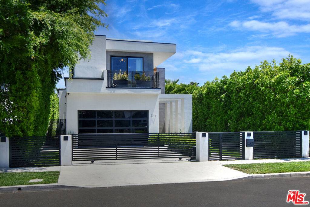 Sherman Oaks, CA 91401,5316 Lennox