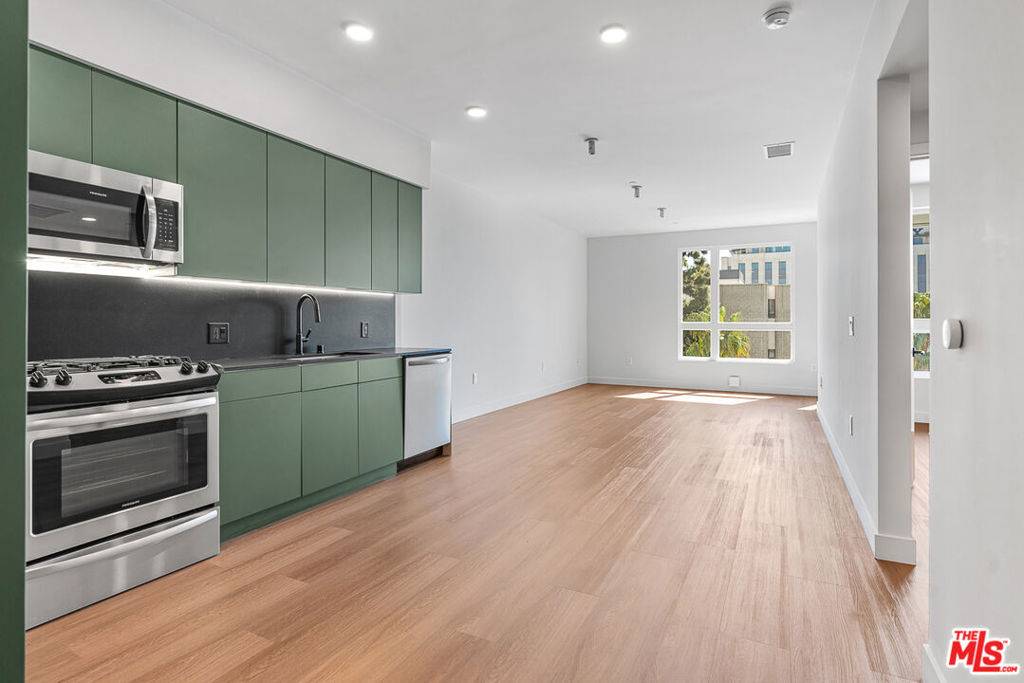 Culver City, CA 90232,10601 Washington BLVD #424