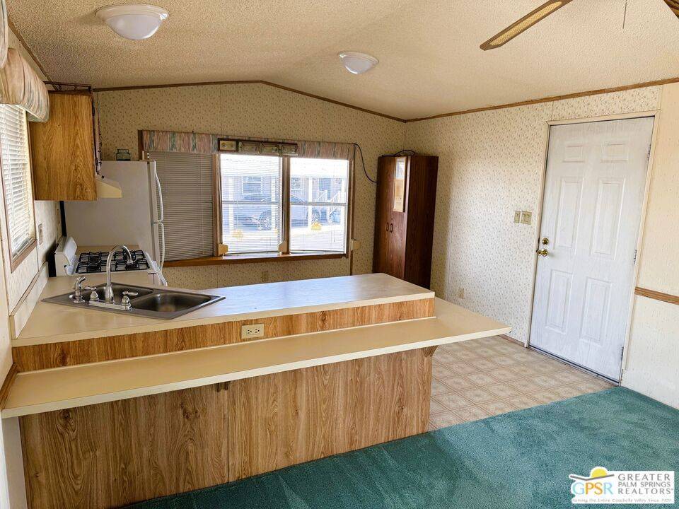 Desert Hot Springs, CA 92241,17640 Corkill RD #12