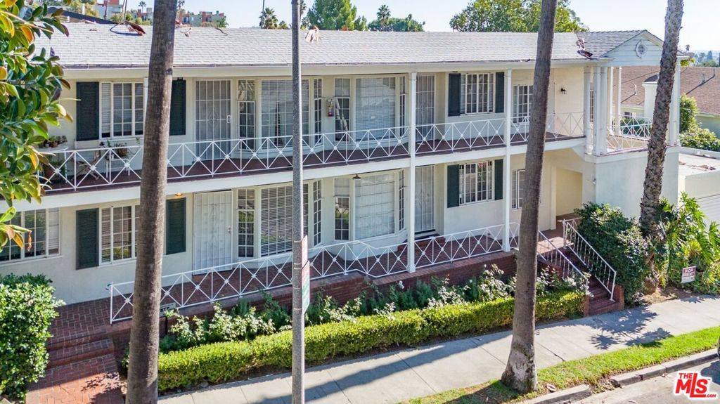 Los Angeles, CA 90046,1656 N Sierra Bonita AVE