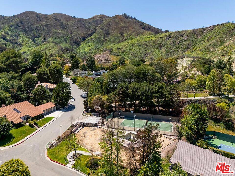 Pacific Palisades, CA 90272,17706 Camino De Yatasto
