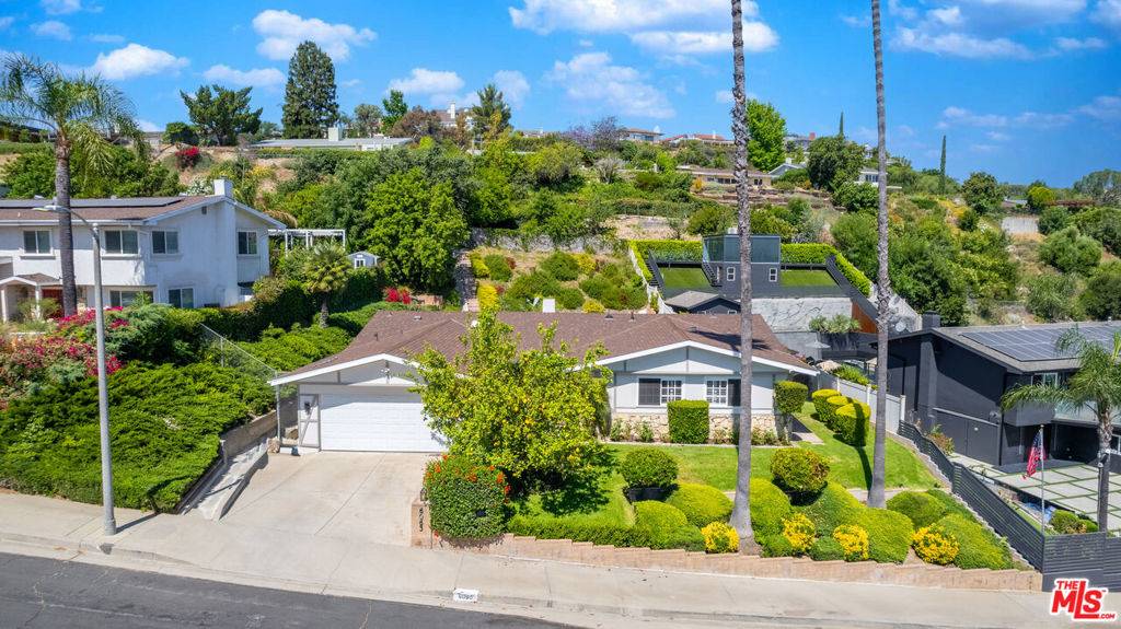 Woodland Hills, CA 91367,6065 Maury AVE