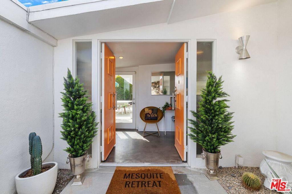 Palm Springs, CA 92264,1155 E Mesquite AVE