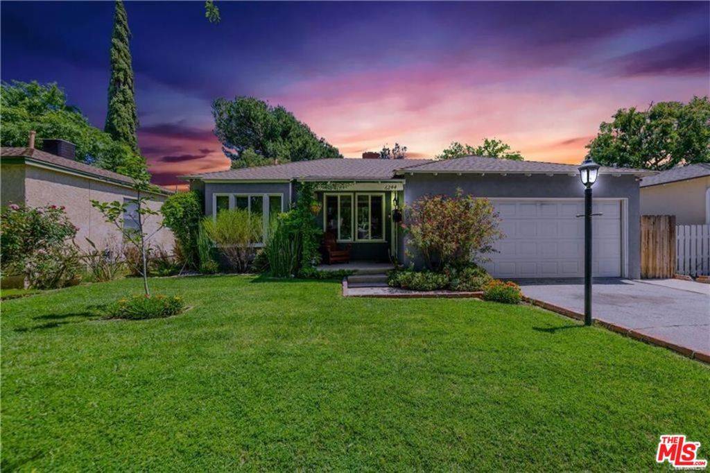 North Hollywood, CA 91606,6244 Simpson AVE