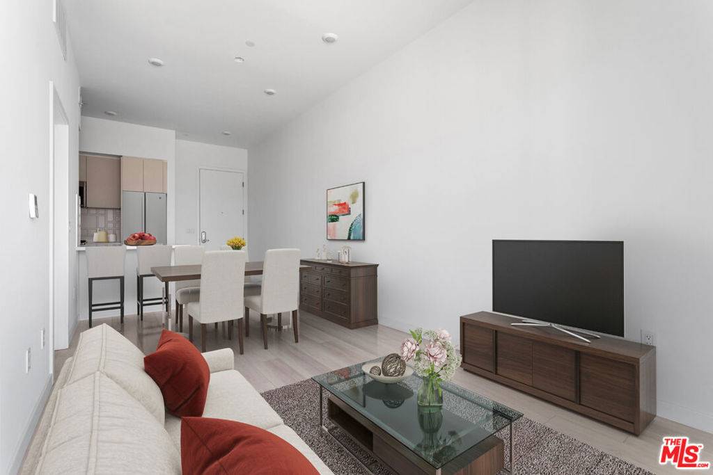 Los Angeles, CA 90025,1650 Sawtelle BLVD #206