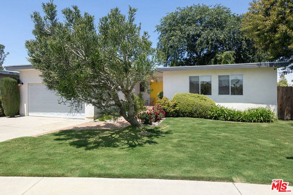 Encino, CA 91316,17119 Bullock ST