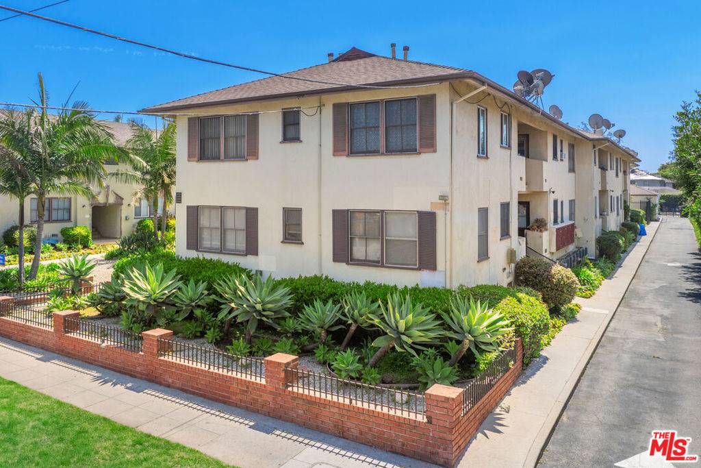 Santa Monica, CA 90404,2032 Delaware AVE