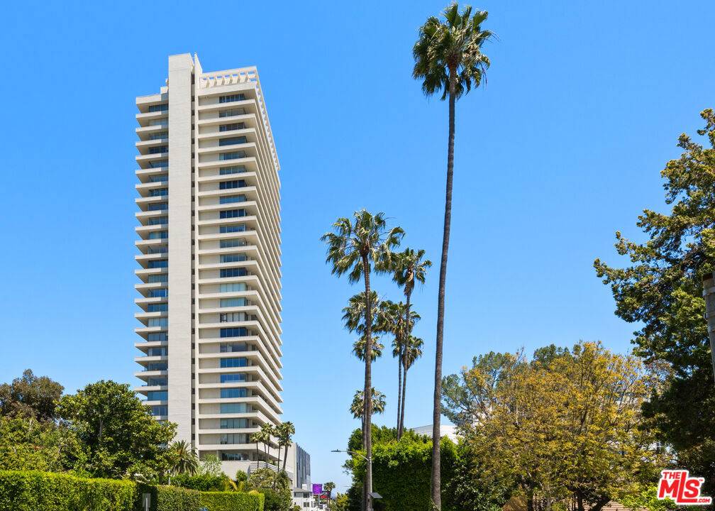 West Hollywood, CA 90069,9255 Doheny RD #2401