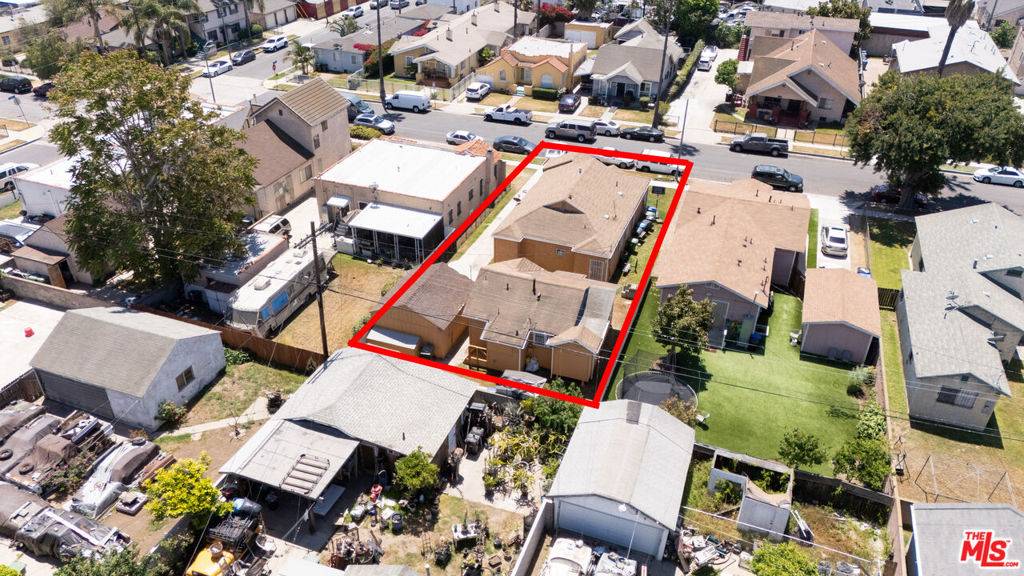 Los Angeles, CA 90044,1267 W 85th ST
