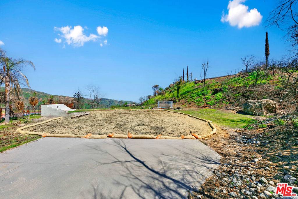 Malibu, CA 90265,23310 W Pompano ST