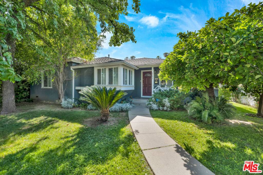 Tarzana, CA 91335,6241 Canby AVE