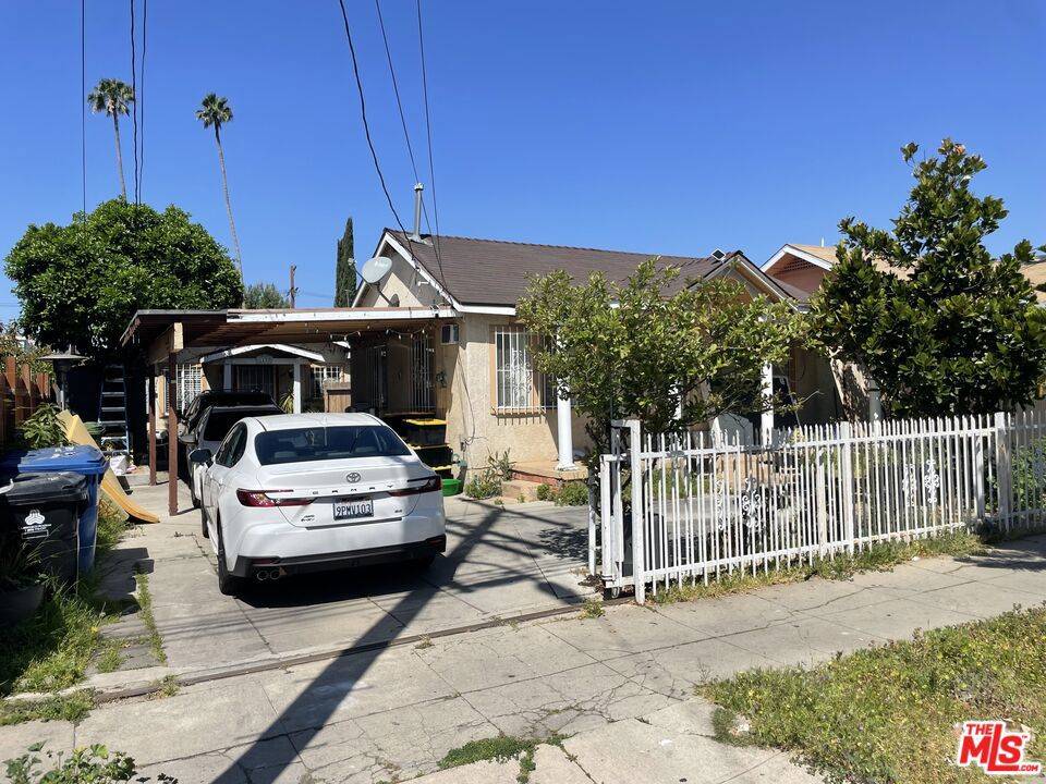 Los Angeles, CA 90029,1137 N Normandie AVE