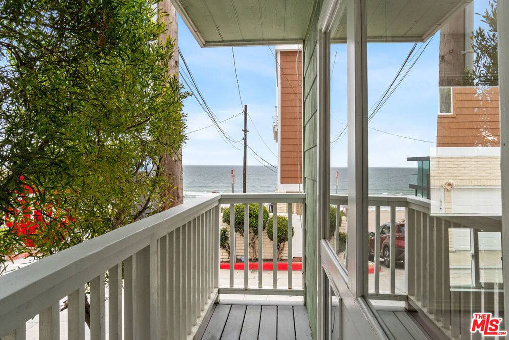 Manhattan Beach, CA 90266,115 44th ST