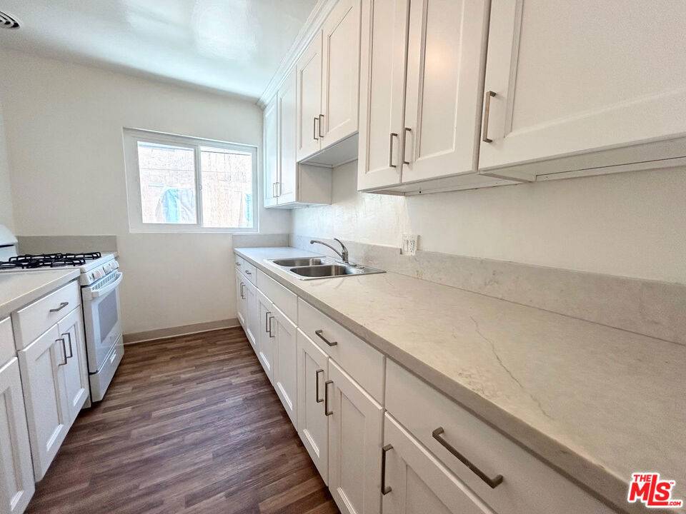 West Hollywood, CA 90046,1146 N Formosa AVE #8