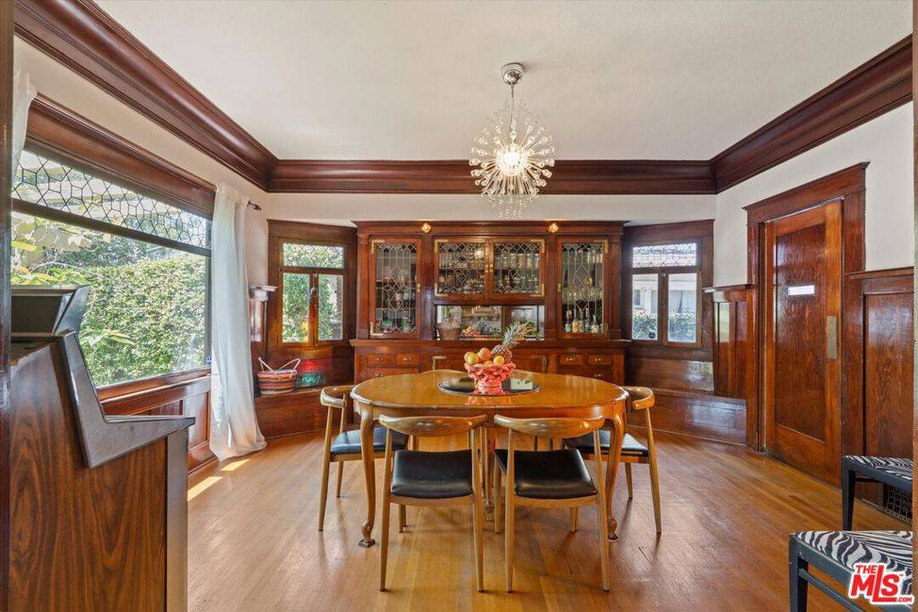 Los Angeles, CA 90019,1654 5th AVE