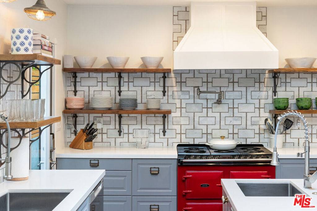 Venice, CA 90291,1774 Washington WAY