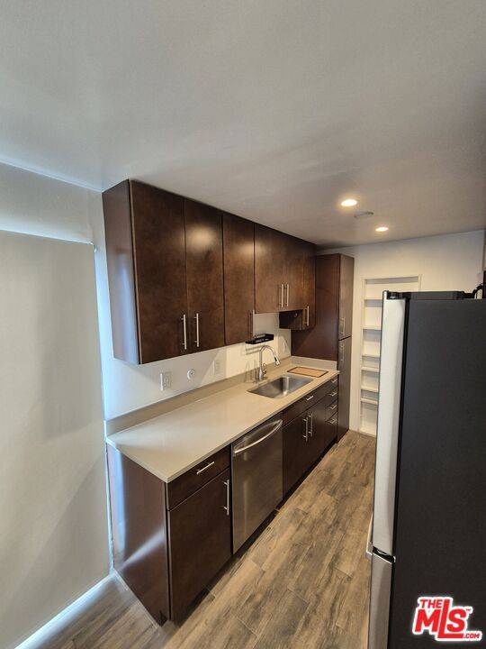 Los Angeles, CA 90034,3734 S Canfield AVE #228
