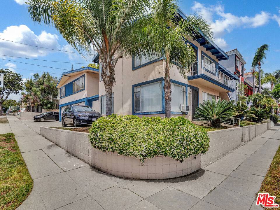 Los Angeles, CA 90045,5401 Thornburn ST