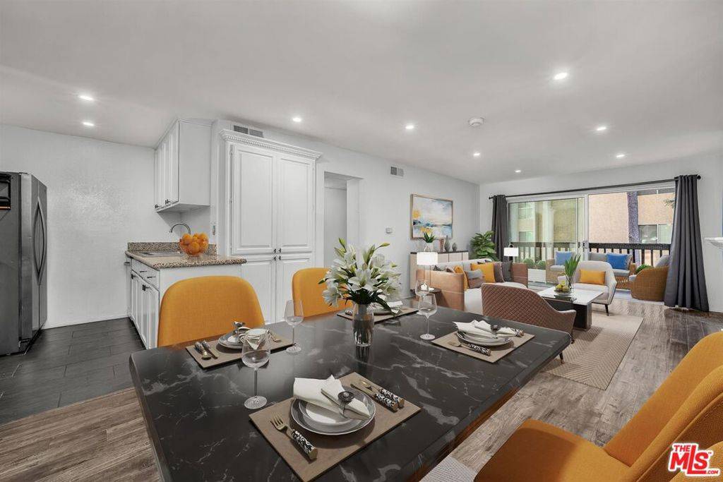 Culver City, CA 90230,5119 Raintree CIR #184