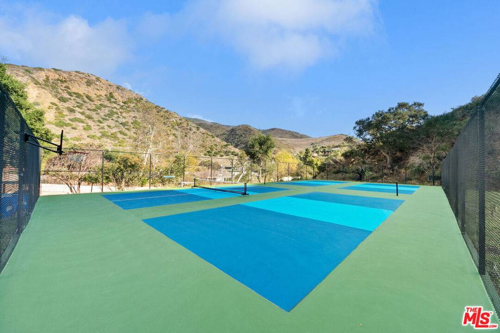 Malibu, CA 90265,6216 Tapia DR #B