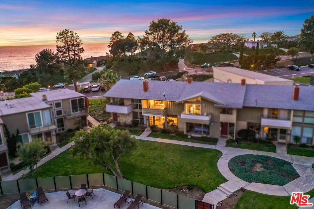 Malibu, CA 90265,6216 Tapia DR #B
