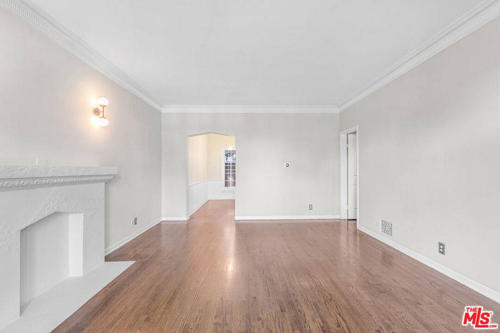 Los Angeles, CA 90068,6053 Scenic AVE