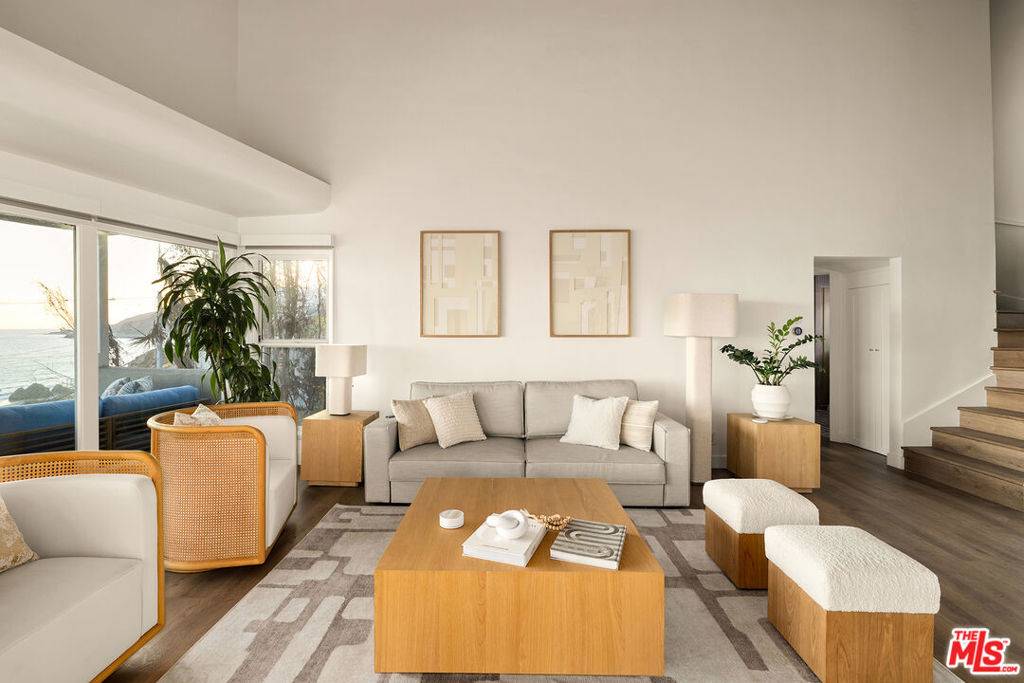 Pacific Palisades, CA 90272,17728 Porto Marina WAY