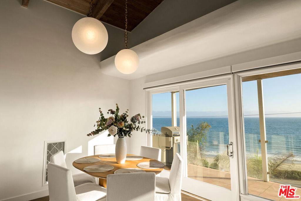 Pacific Palisades, CA 90272,17728 Porto Marina WAY