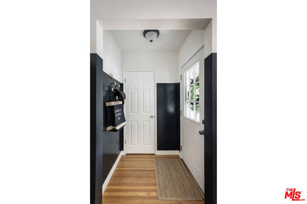 Valley Village, CA 91607,11925 Tiara ST