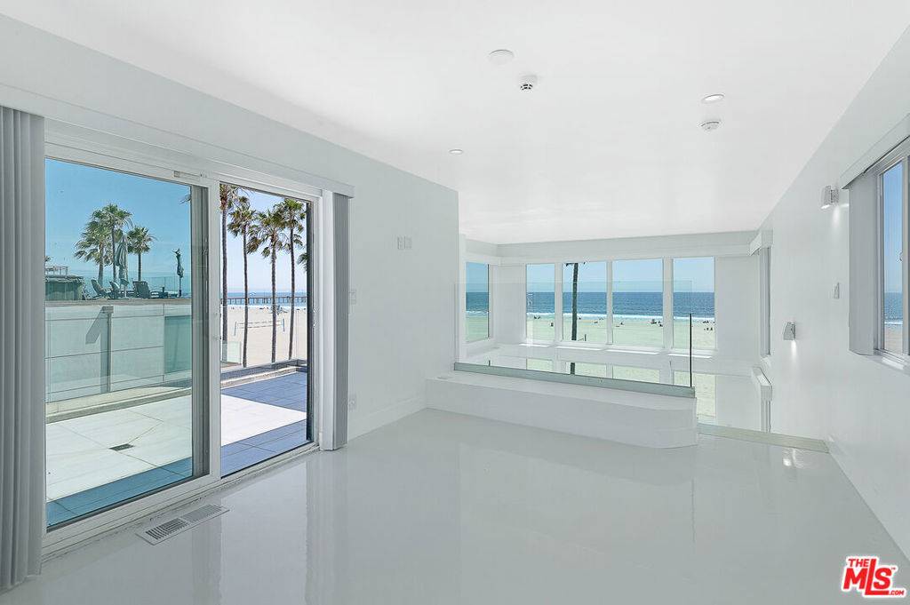 Venice, CA 90291,2419 Ocean Front WALK