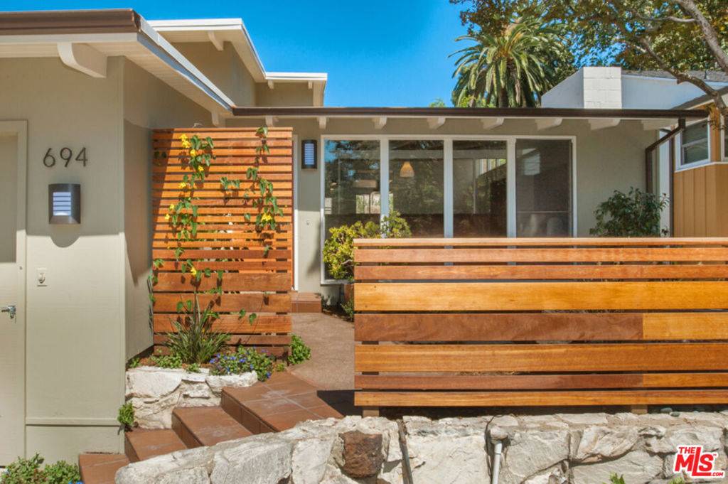 Santa Monica, CA 90402,694 San Lorenzo ST