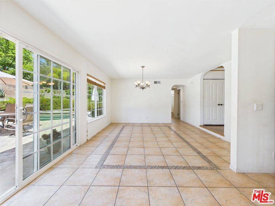 Calabasas, CA 91302,26065 Redbluff DR