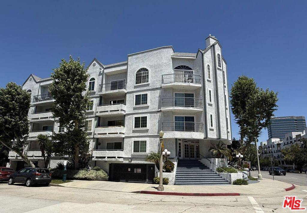 Sherman Oaks, CA 91403,4401 Sepulveda BLVD #402